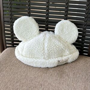 Tokyo Disney Resort Store Fluffy Hat Cap Ears HeadBand Park Mickey white.